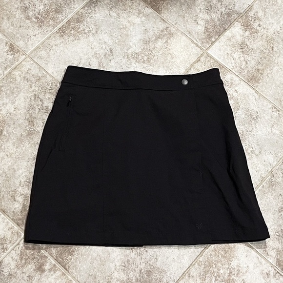 Athleta Wrap Front Athletic Skort Solid Black Pockets Mid Rise Size 4 Stretch - Picture 7 of 9